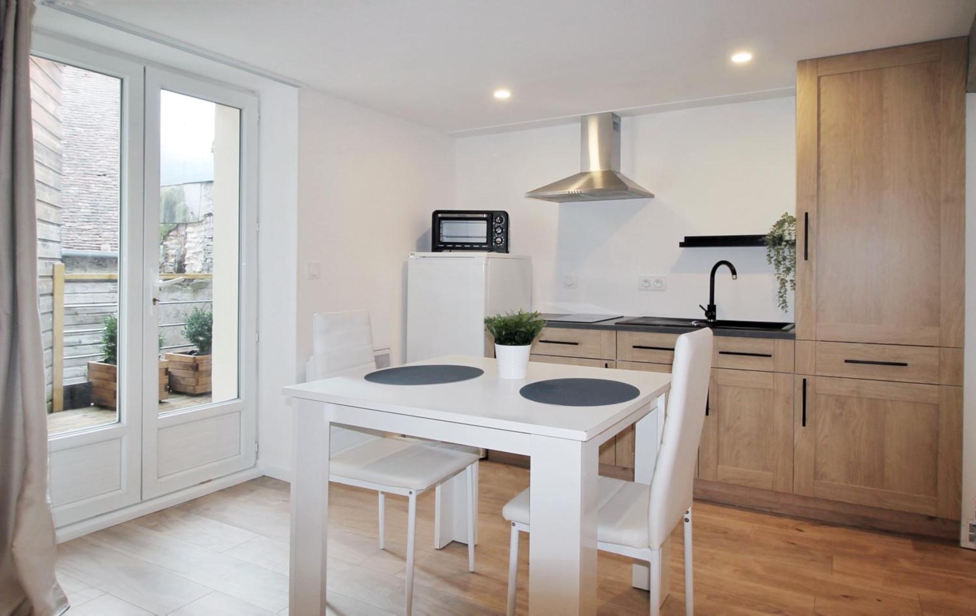 Maya Appartements & Suites Cosne-sur-Loire Habitación foto